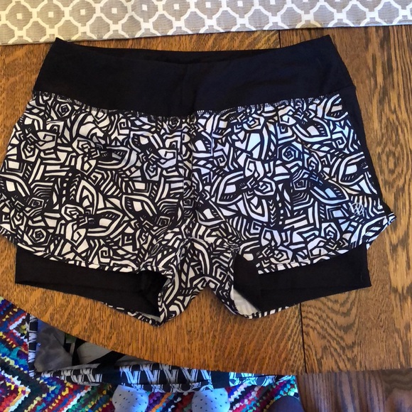 Patterned Compression Shorts Online, 51 